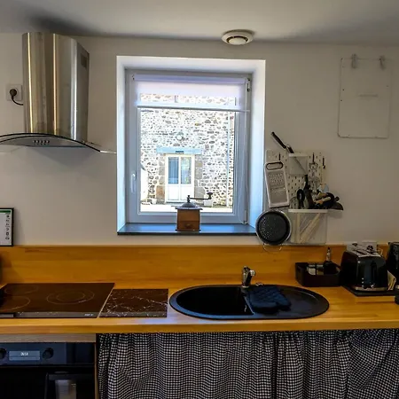 Oaktree A Peaceful Country Escape * Montenay