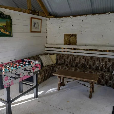 Oaktree A Peaceful Country Escape * Montenay