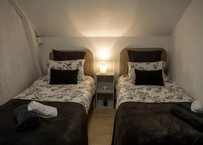 Oaktree A Peaceful Country Escape * Montenay