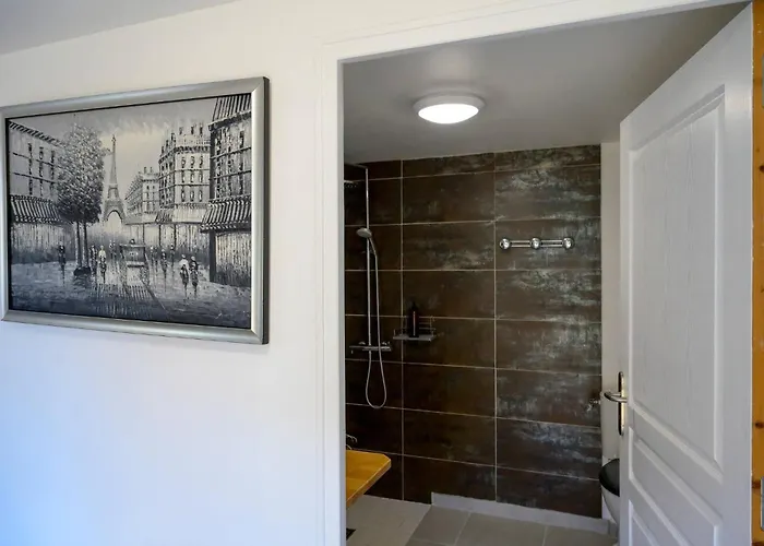 Oaktree A Peaceful Country Escape Montenay